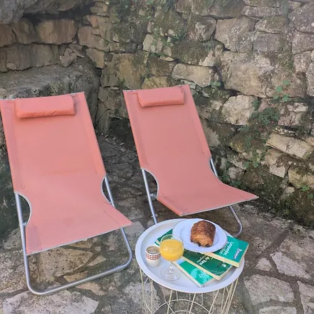 La Dolce Vita, Au Coeur De La Canourgue